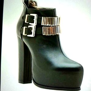 Genuine leather boots